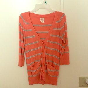Mossimo pull over sweater